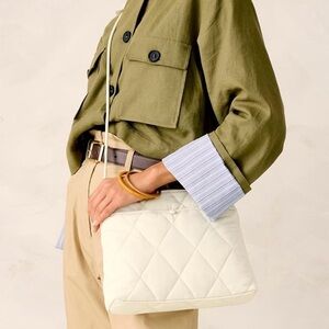 Vera Bradley Featherweight Original Hipster Crossbody in Pumice Stone